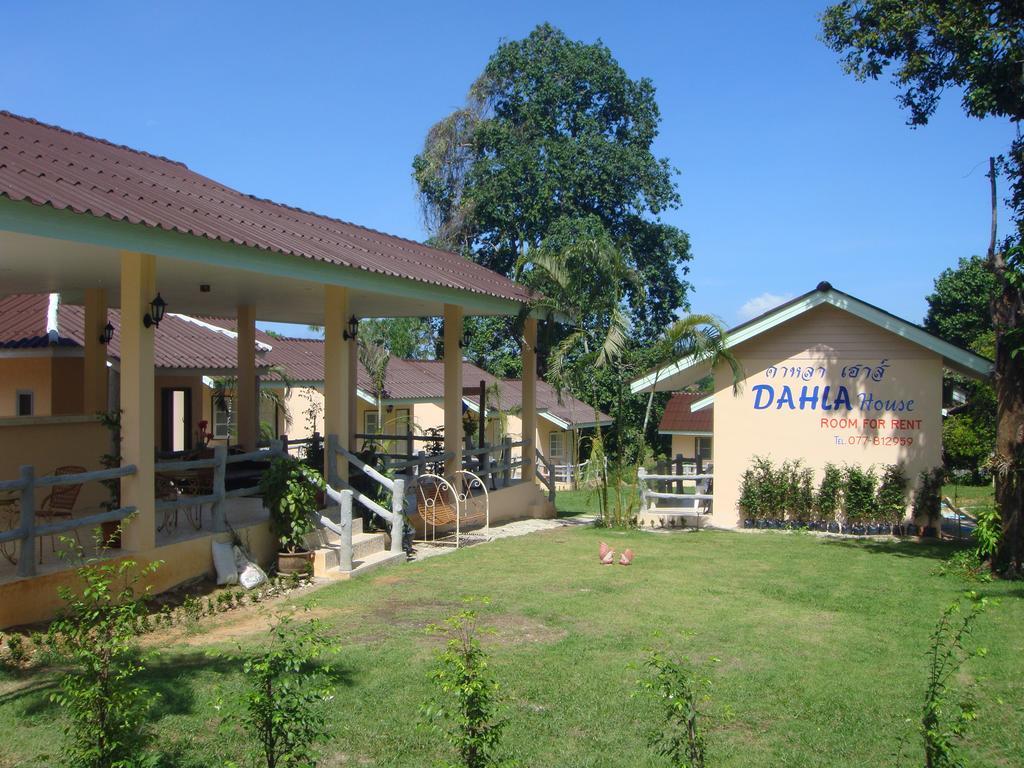 Hotel Dahla House Ranong Esterno foto