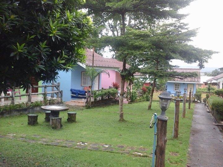 Hotel Dahla House Ranong Esterno foto
