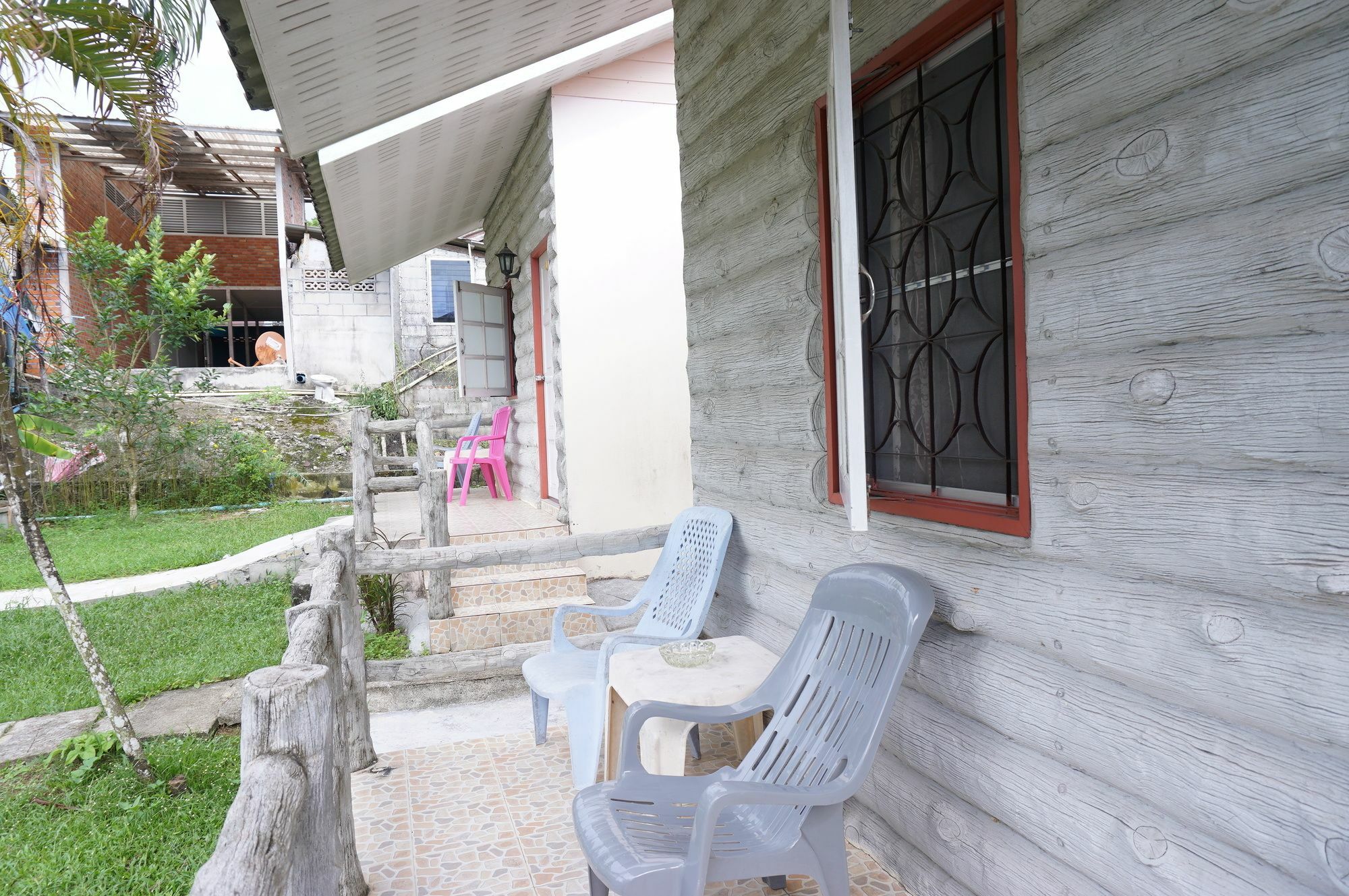 Hotel Dahla House Ranong Esterno foto