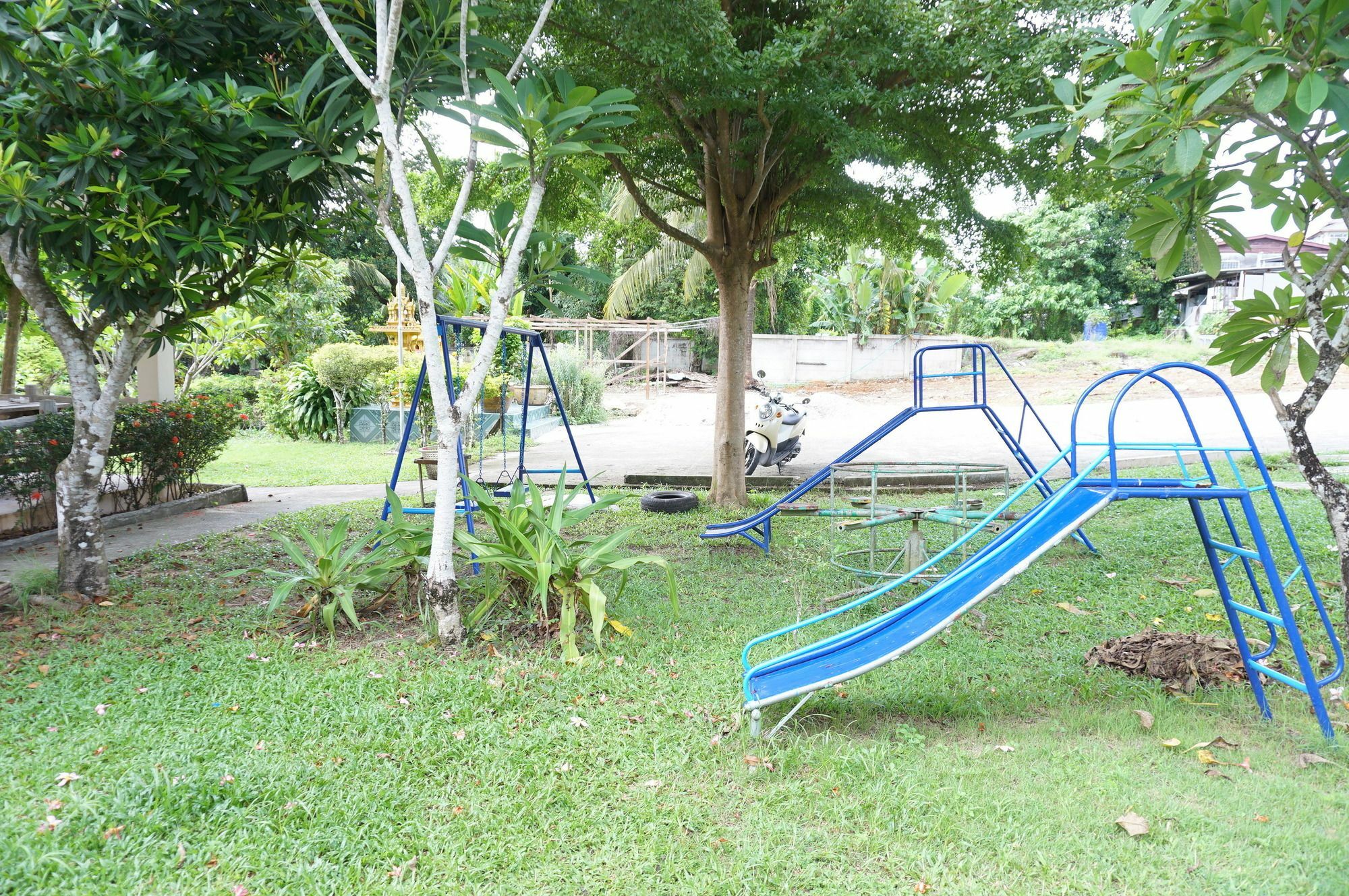 Hotel Dahla House Ranong Esterno foto